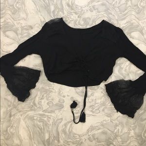 black long sleeve crop