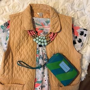 Soft mustard/yellow vest