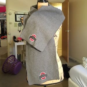 Buckeye winter scarf