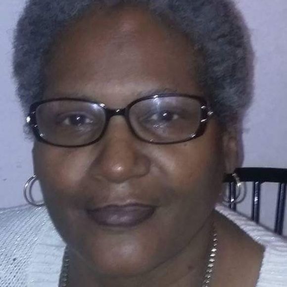 Meet your Posher, Lucinda