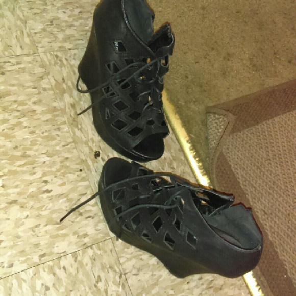 Wedges - Picture 3 of 3