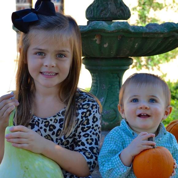 Meet your Posher, Katie - Picture 1 of 1