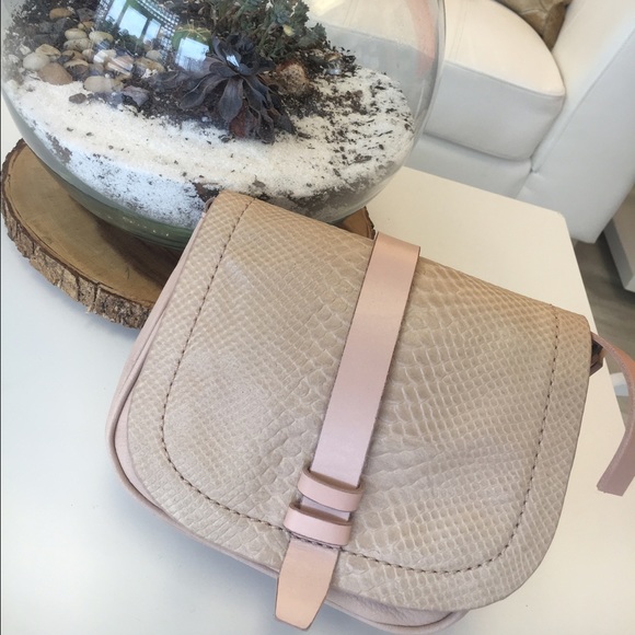 Liebeskind Berlin Dawn Waxy Cross Body Bag