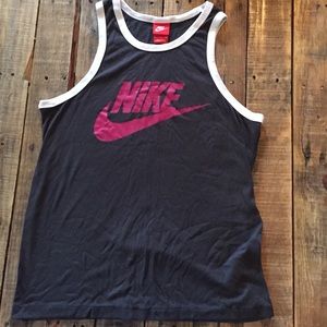 Nike tank size M