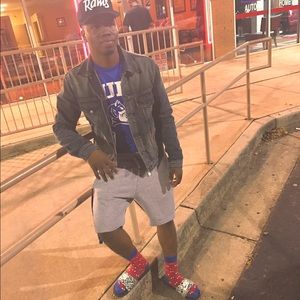 Meet your Posher, Jay