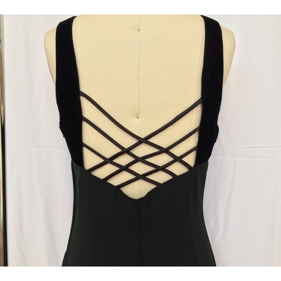 Black Velvet Gown With Crossover Back Straps - Picture 4 of 4