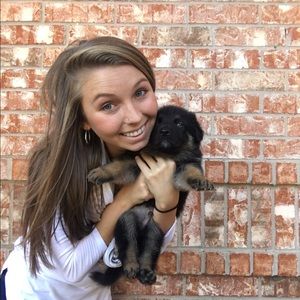 Meet your Posher, Aimee