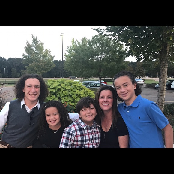 Meet your Posher, Emily