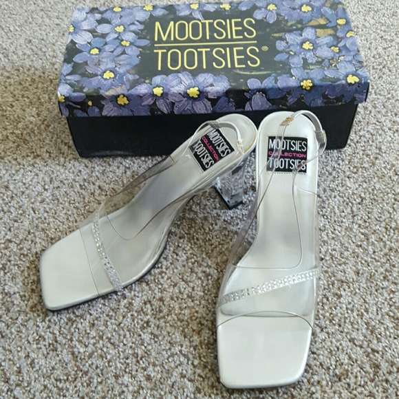 Silver dress shoes * reasonable offers accepted *