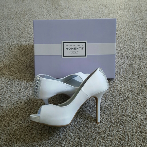 white dress heels