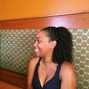 Meet your Posher, Tia