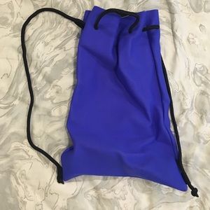 triangl neoprene bag