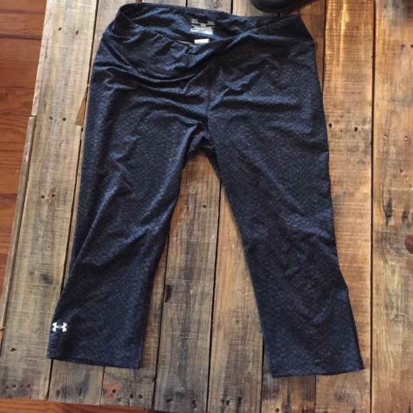 Fitted under armour pants size L