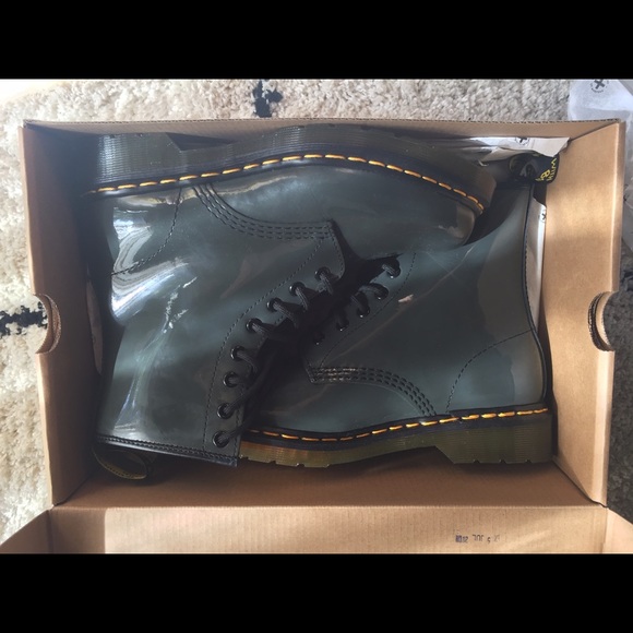 Dr./Doc Martens Patent Lamper Boots / Grey / 8.0