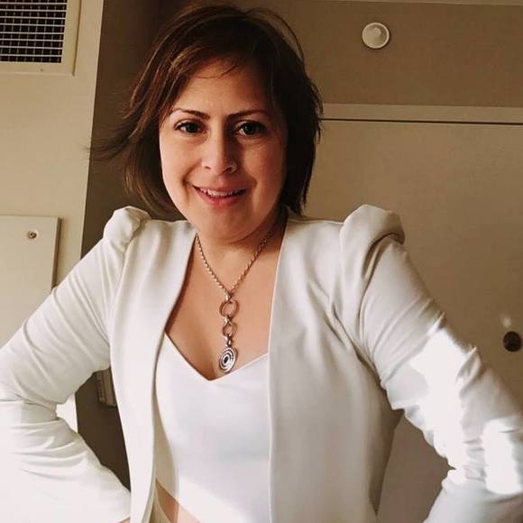 Meet your Posher, Ivana - Picture 2 of 7