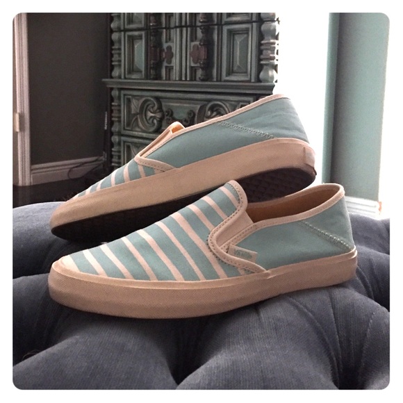 🌍Vans🌎 slip ons