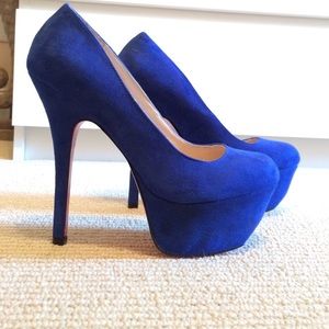 Qupid Blue Suede Heels with Hot Pink Soles 6