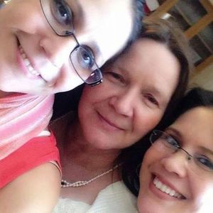 Meet your Posher, Debbie