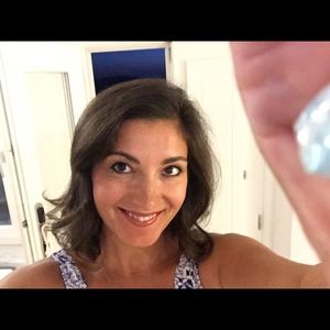 Meet your Posher, Monika