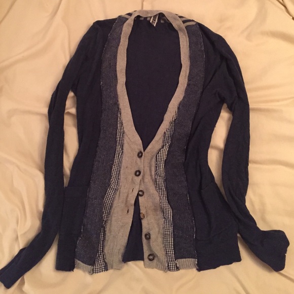 Bke buckle navy and grey cardigan