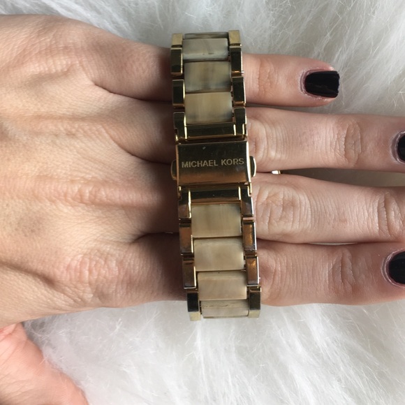 Gold Michael Kors Watch - Picture 2 of 3