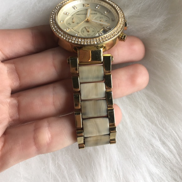 Gold Michael Kors Watch - Picture 3 of 3