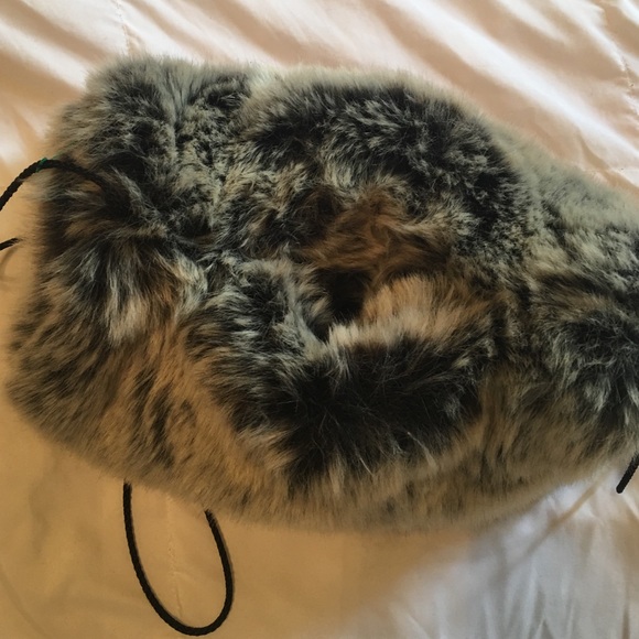 Purse/Hand warmer - Picture 3 of 3