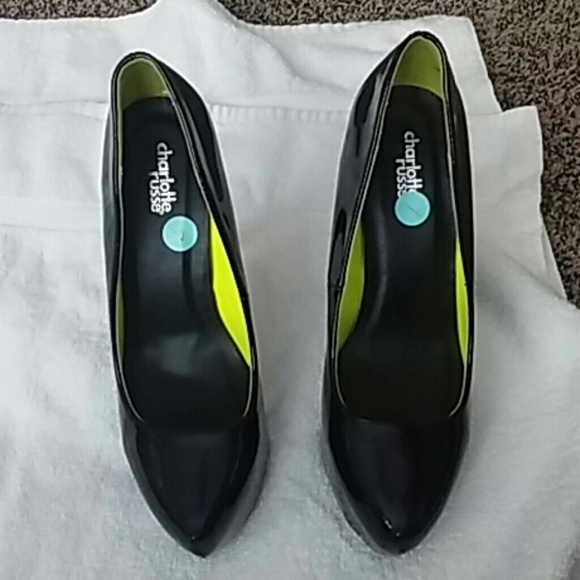 High heels - Picture 2 of 4