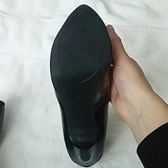 High heels - Picture 3 of 4