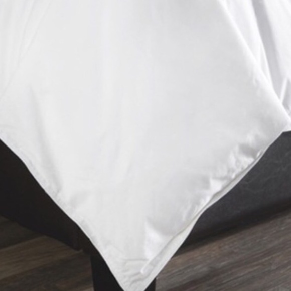 Brand New Real Down Comforter, Twin Size - Picture 3 of 3