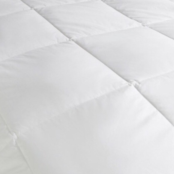 Brand New Real Down Comforter, Twin Size - Picture 2 of 3