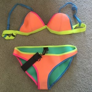 Triangl Bikini set
