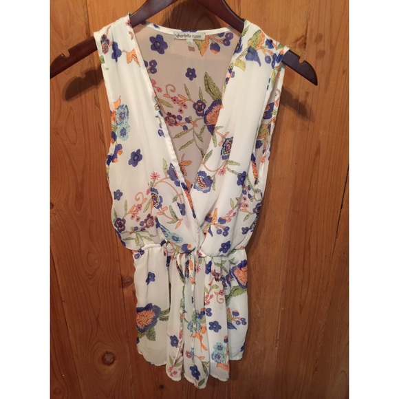Floral print sz S Charlotte Russe Romper!