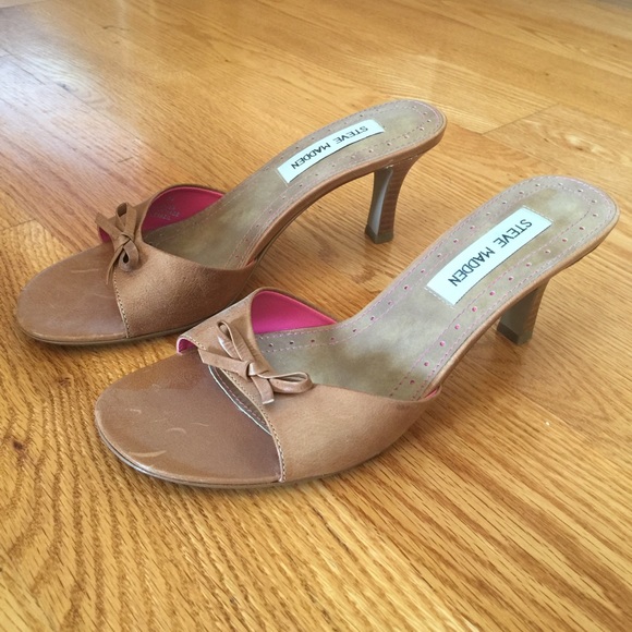 Steve Madden Tan Bow Open Toe Shoes