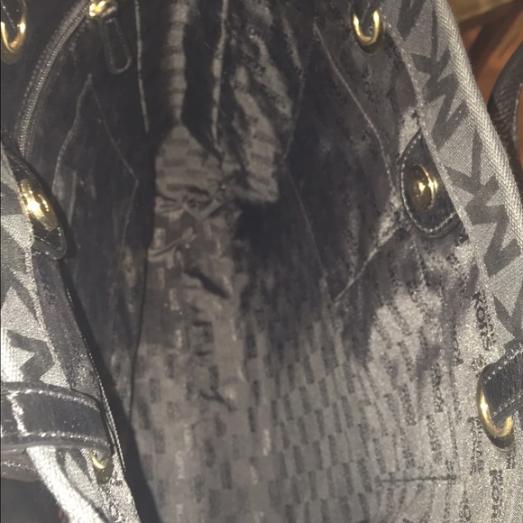 Michael Kors Bag - Picture 2 of 2