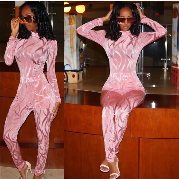 Pants - MEMORIAL SALE🔥Last large NWT Pink jumpsuit