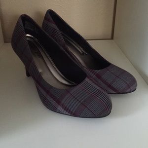 Comfort plus grey plaid heels