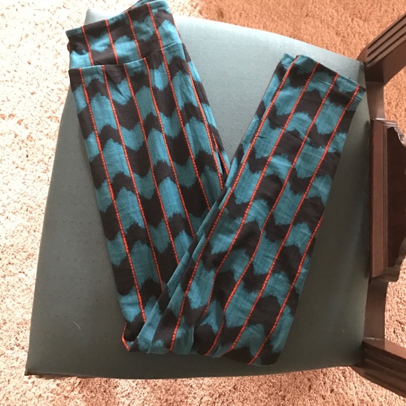 *NWT* LulaRoe OS leggings