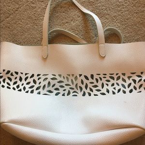 White tote and make up bag