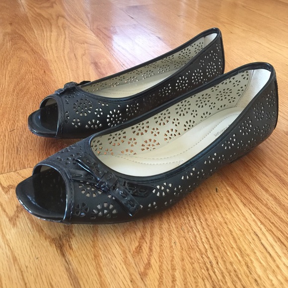 Naturalizer Black Open Toe Flats