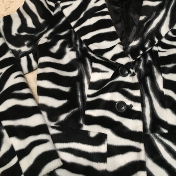 Bebe Zebra Print Soft Blazer - image 3