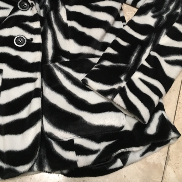 Bebe Zebra Print Soft Blazer - image 4