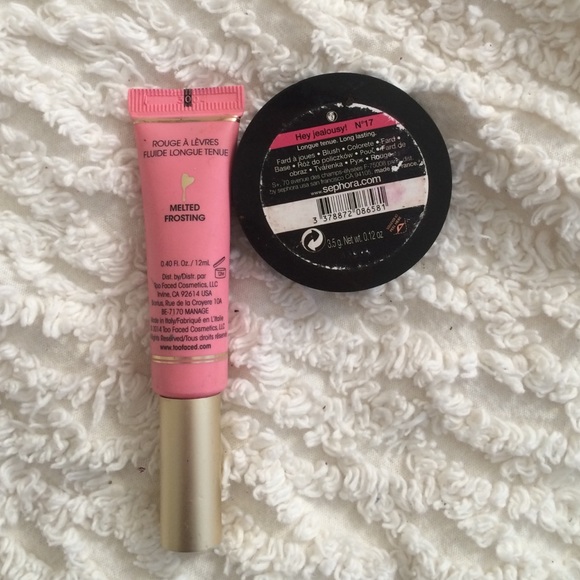 Make up bundle ππ - Picture 2 of 2