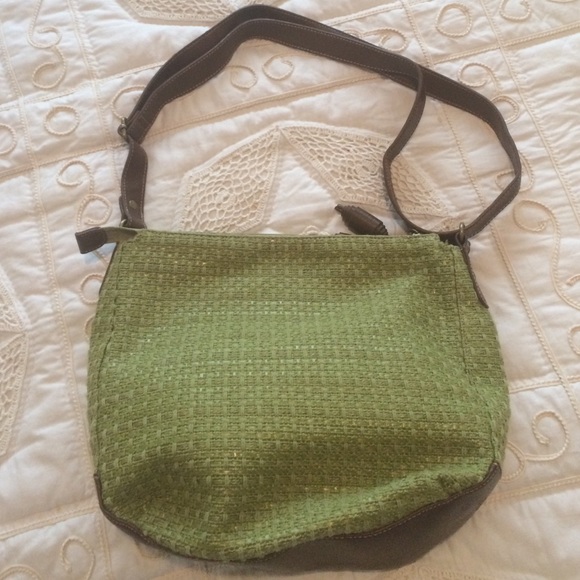 Relic Shoulder strap purse