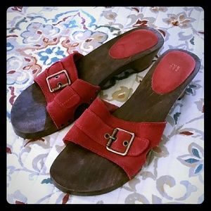 Gap Red Suede leather sandals slides
