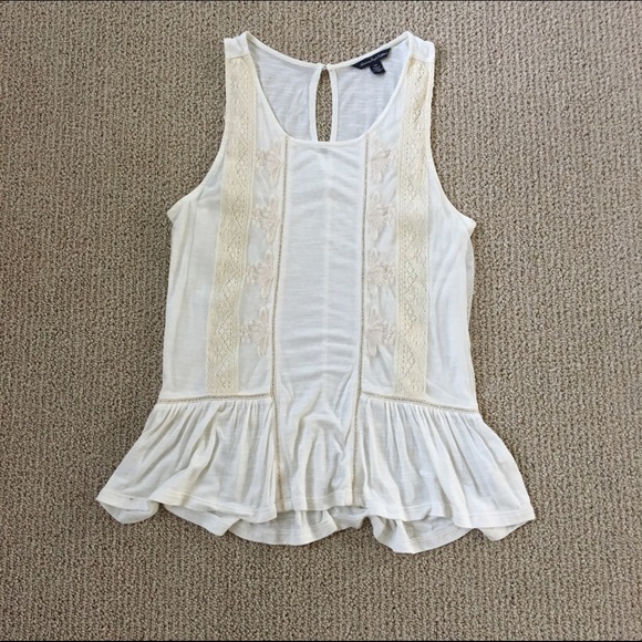 American Eagle cream embroidered thank top