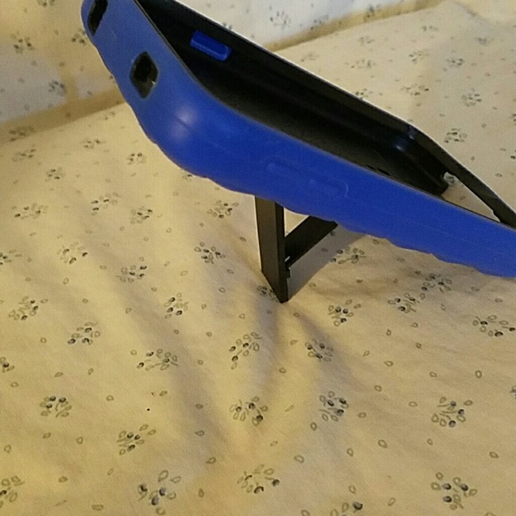 Phone case - Picture 3 of 3