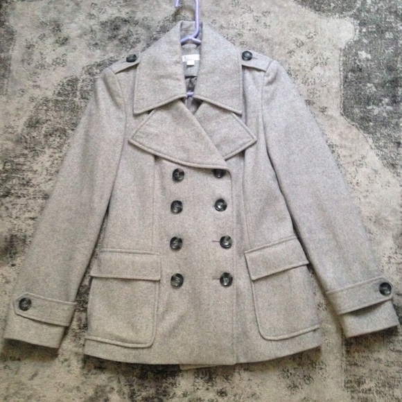 CLOSING SALE ⚡️Grey fitted pea coat