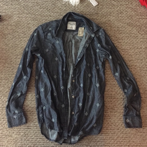 American Eagle button down - Picture 1 of 3