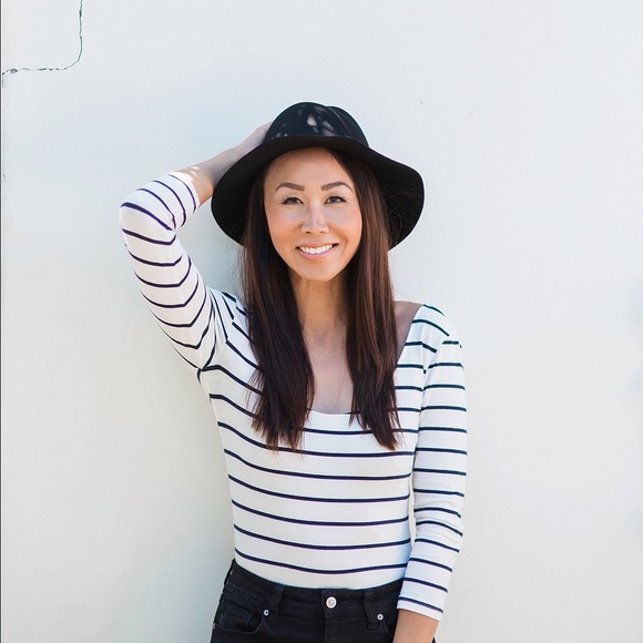 Bicoastal Wide Brim Hat - Picture 2 of 2